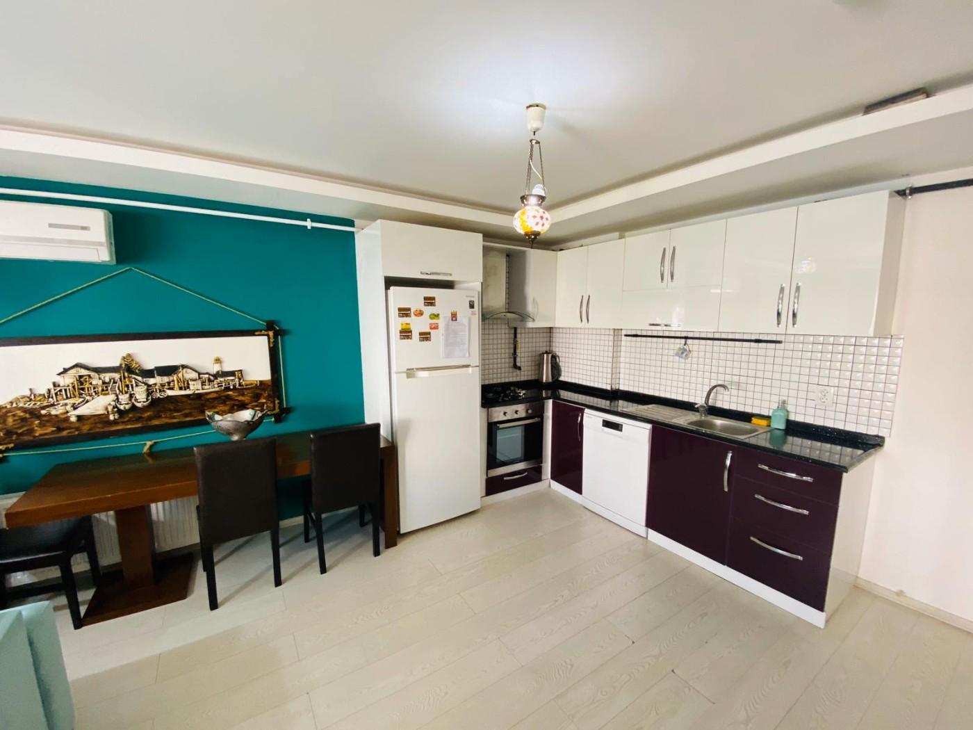Konyaaltı Gürsu'da Plaja Yakın, Şehir Manzaralı, 1+1 Kiralık Suit-16506
