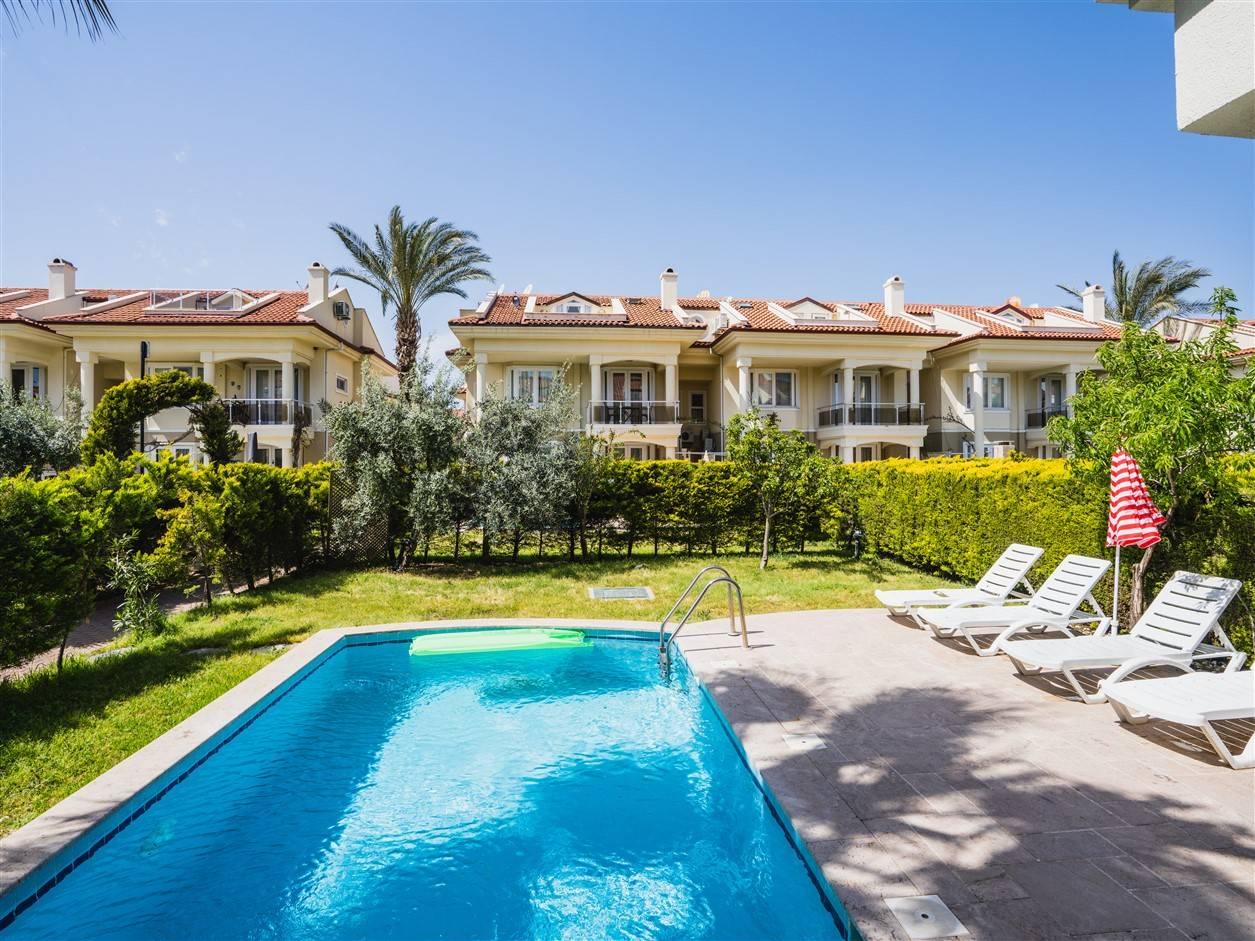 Muğla Fethiye'de 10 Kişilik, Özel ve Ortak Havuzlu, Kiralık Villa-29578