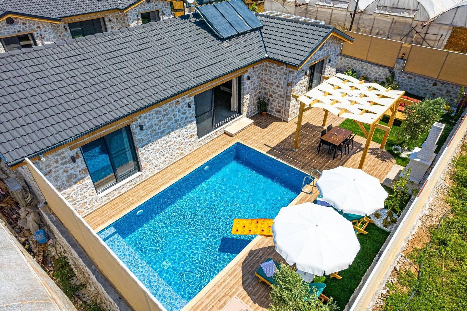 Fethiye'de Modern Mimarili, Özel Havuzlu, Jakuzili, Konforlu Villa-29837