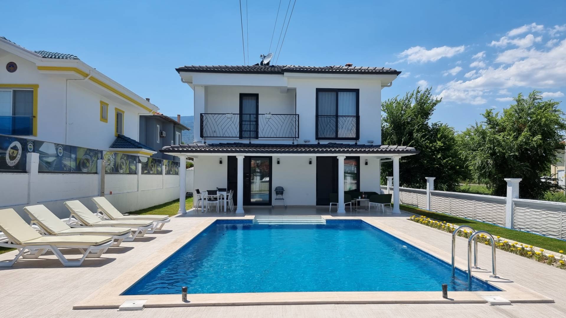 Muğla Ortaca'da Özel Havuzlu, Kalabalık Ailelere Uygun, Şık Villa