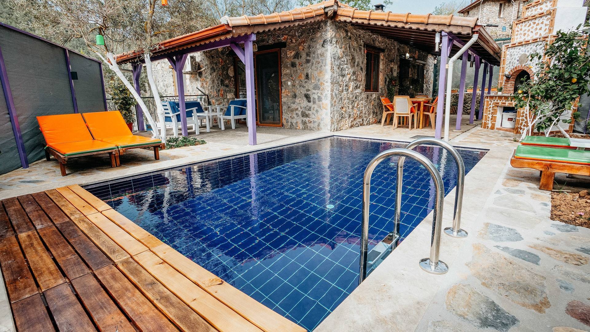 Fethiye Kayaköy'de Doğa İçerisinde, Özel Havuzlu, Şık Villa