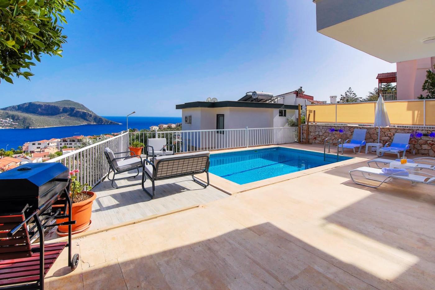 Kaş Kalkan'da Denize ve Merkeze Yakın, Özel Havuzlu, Şık Villa-19403