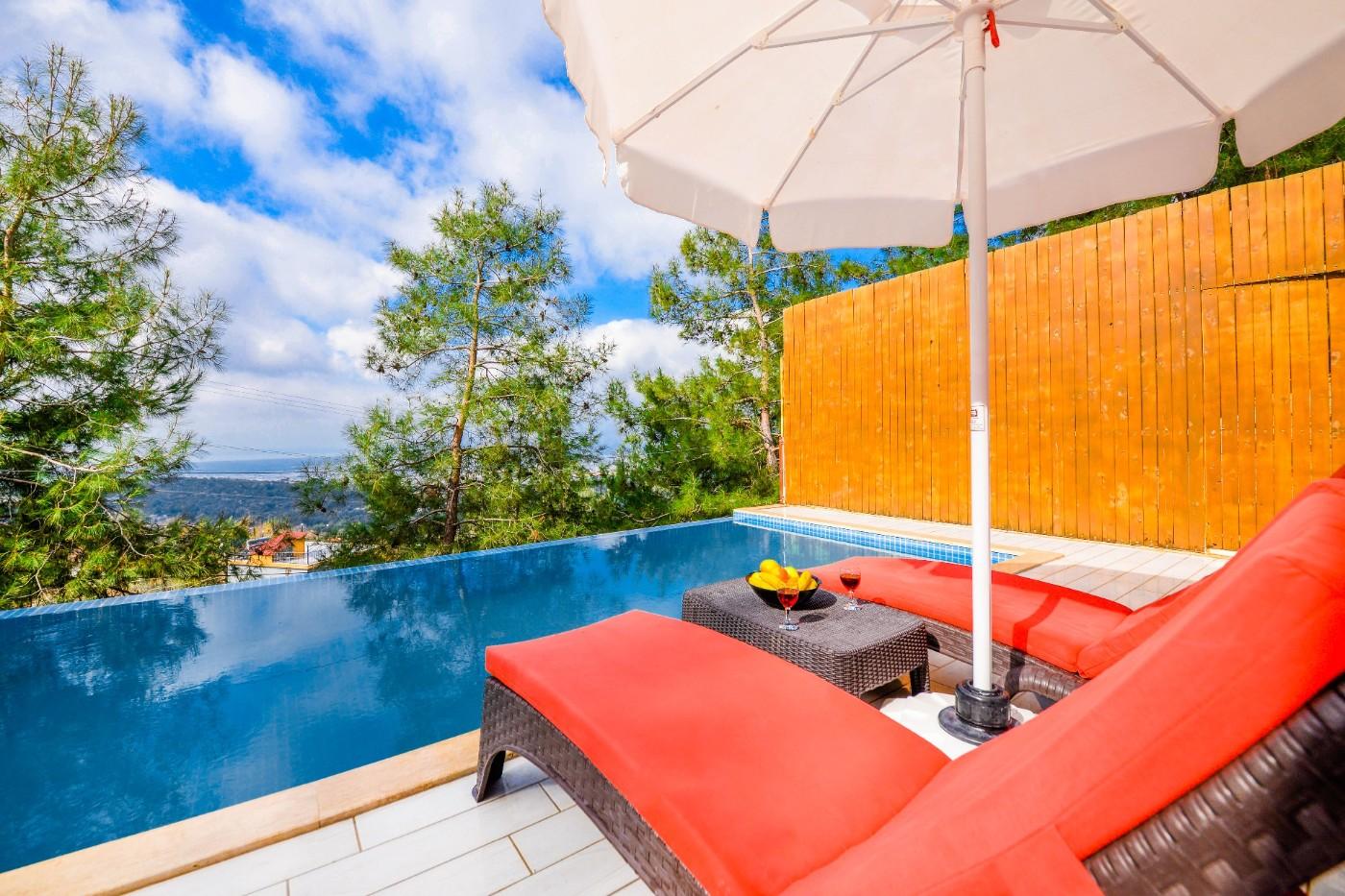 Kaş Üzümlü'de Balayı Çiftlerine Uygun, Özel Havuzlu, 1+1 Villa-20485