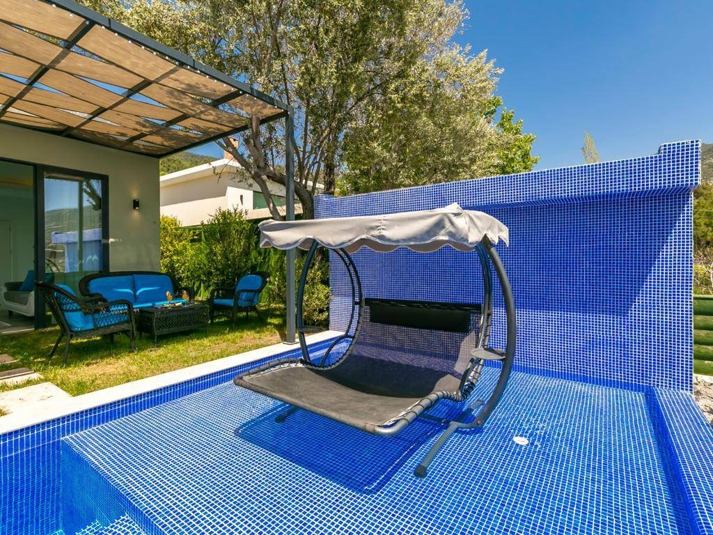 Kaş İslamlar'da Doğa'nın İçerisinde, Özel Havuzlu, Modern Villa