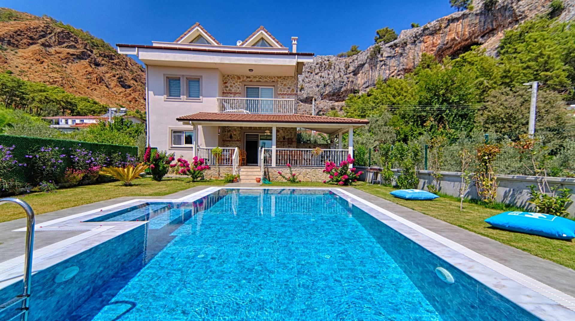 Fethiye Göcek'te Enfes Doğa İçerisinde, Özel Havuzlu, Müstakil Villa-29720