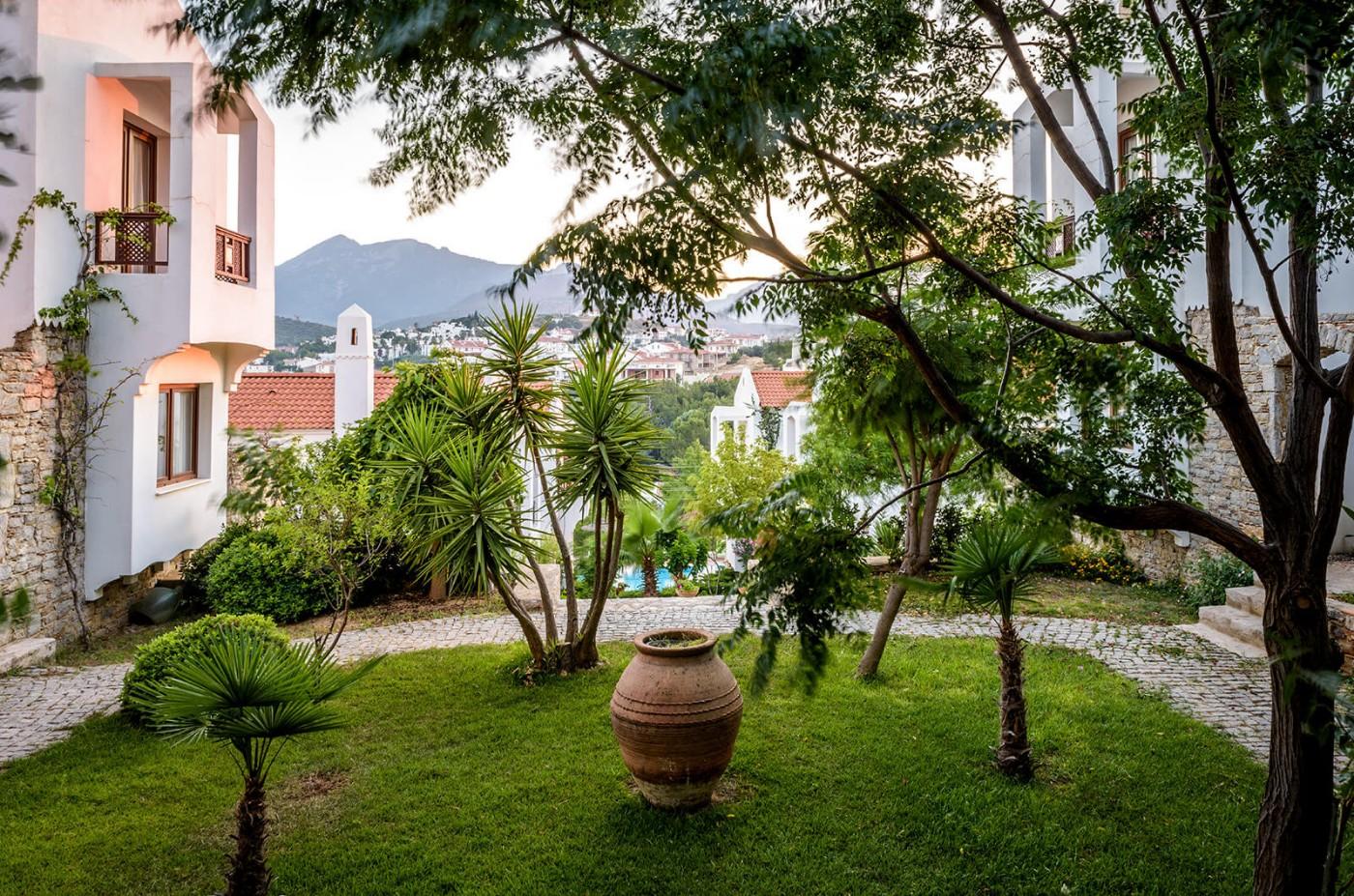 Muğla Datça'da Tesis İçerisinde, Ortak Havuzlu, Tatil Evi-13929