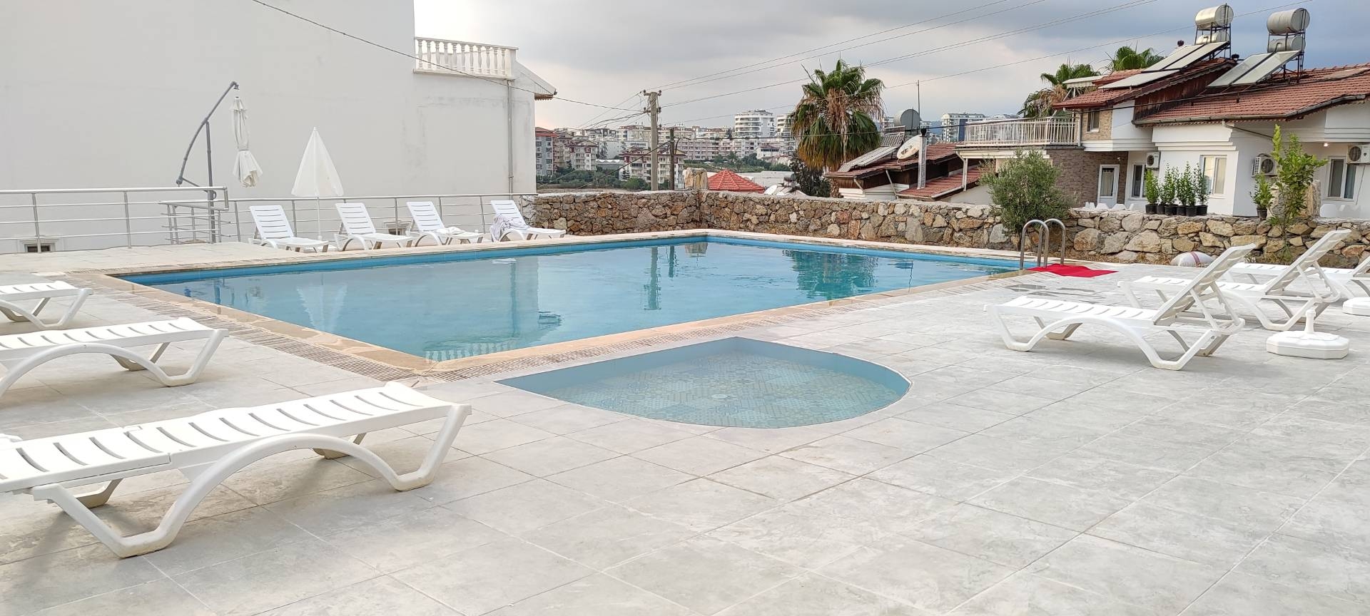 Alanya Türkler'de Merkeze Yakın, Geniş Ailelere Uygun, Kiralık Villa