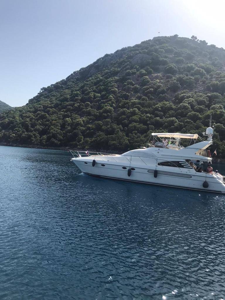 Göcek'in Muhteşem Koylarında, 3 Kabinli, Lüks Motoryat