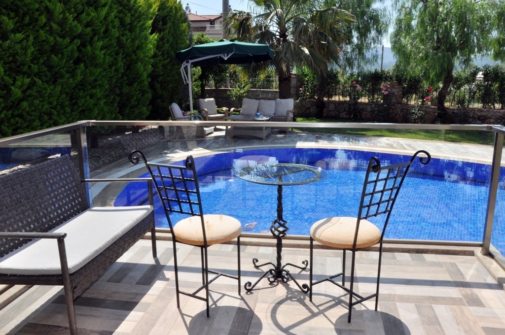 Fethiye Ölüdeniz'de Muhteşem Konumda, Özel Havuzlu, Taş Villa