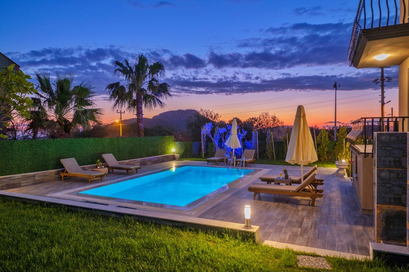 Fethiye Ölüdeniz'de Nezih Konumda, Özel Havuzlu, Kiralık Villa-20548