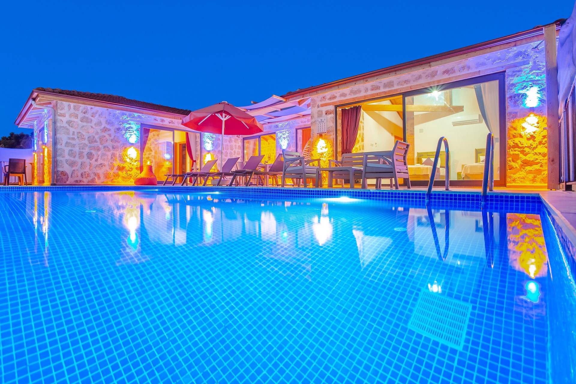 Kaş Yeşilköy'de Enfes Doğa İçerisinde, Özel Havuzlu, Kiralık Villa