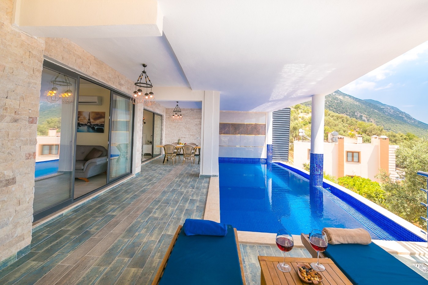 Kaş Akbel'de Enfes Deniz Manzaralı, Özel Havuzlu, Kiralık Villa