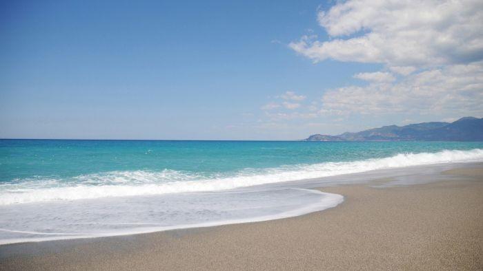 Alanya'da Tesis İçerisinde, Ücretsiz Aqua Parklı, 2+1 Kiralık Daire-22948