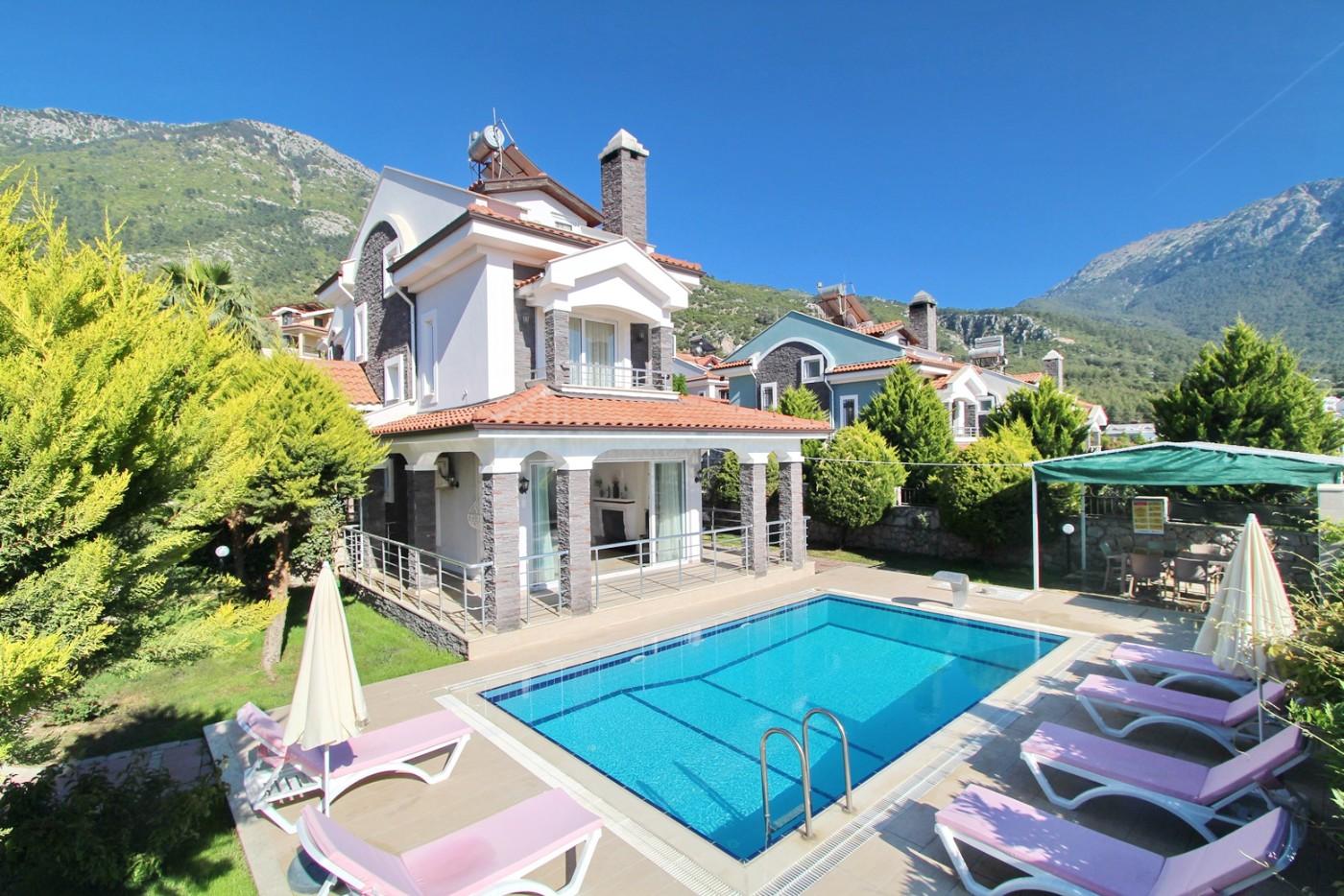 Fethiye Ölüdeniz'de Vadi Manzaralı, Özel Havuzlu, 3+1 Villa-15884