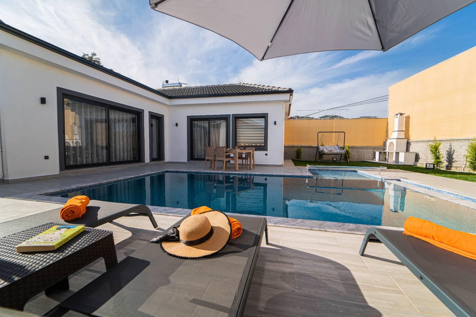 Fethiye Yanıklar'da Doğayla İç İçe, Özel Havuzlu, Jakuzili Villa-26079