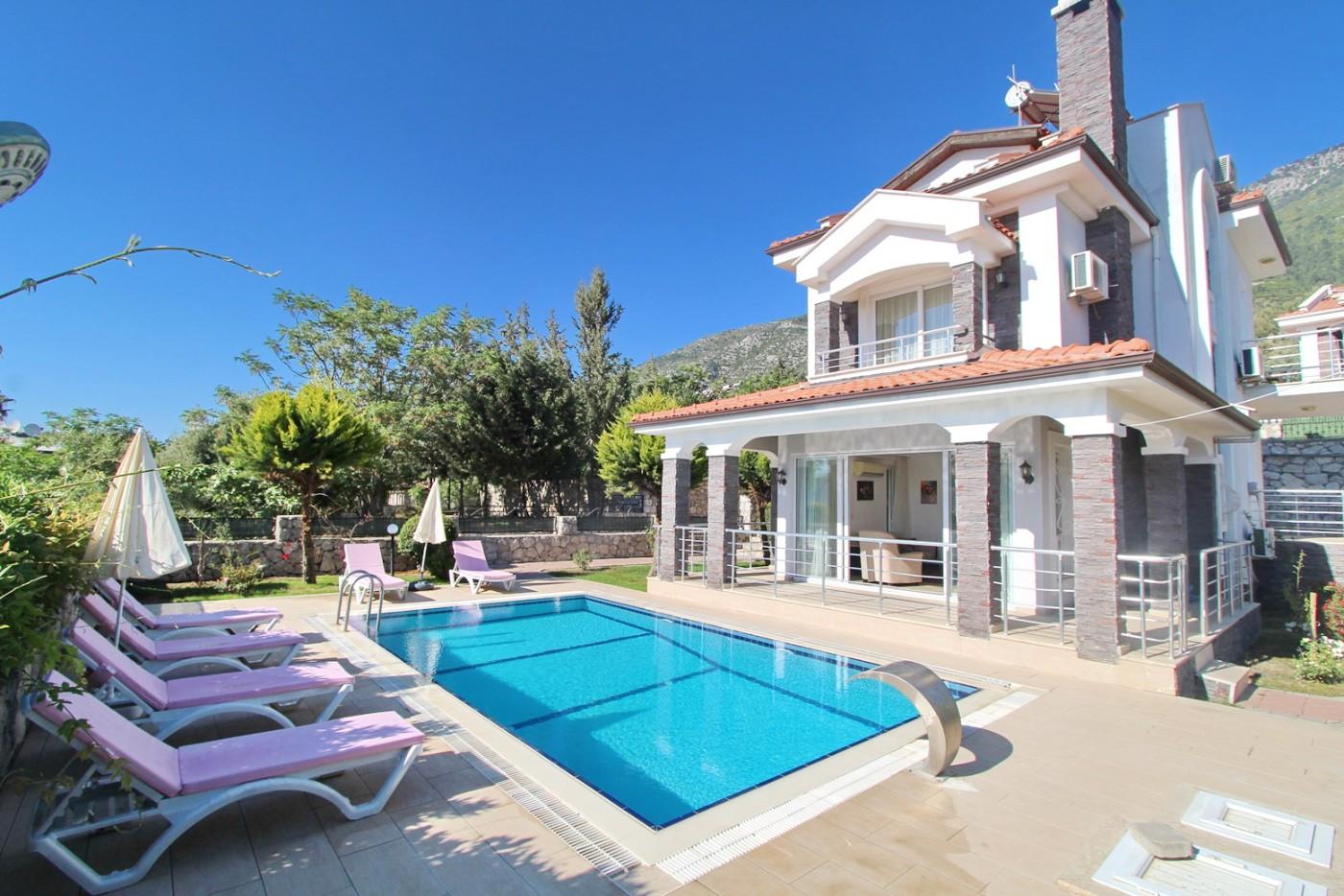 Fethiye Ölüdeniz'de Vadi Manzaralı, Özel Havuzlu, 3+1 Villa-15884