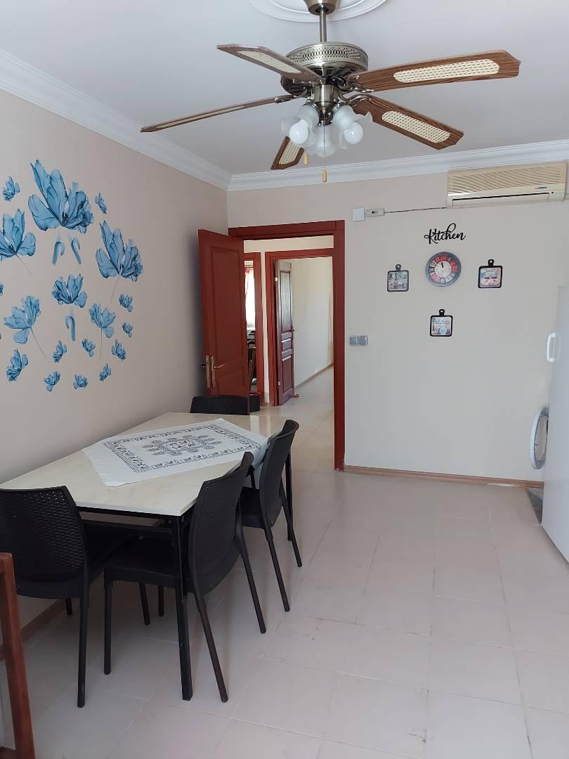 Datça'da Merkeze Yakın Konumda, 8 Kişilik, Konforlu Kiralık Villa-28185