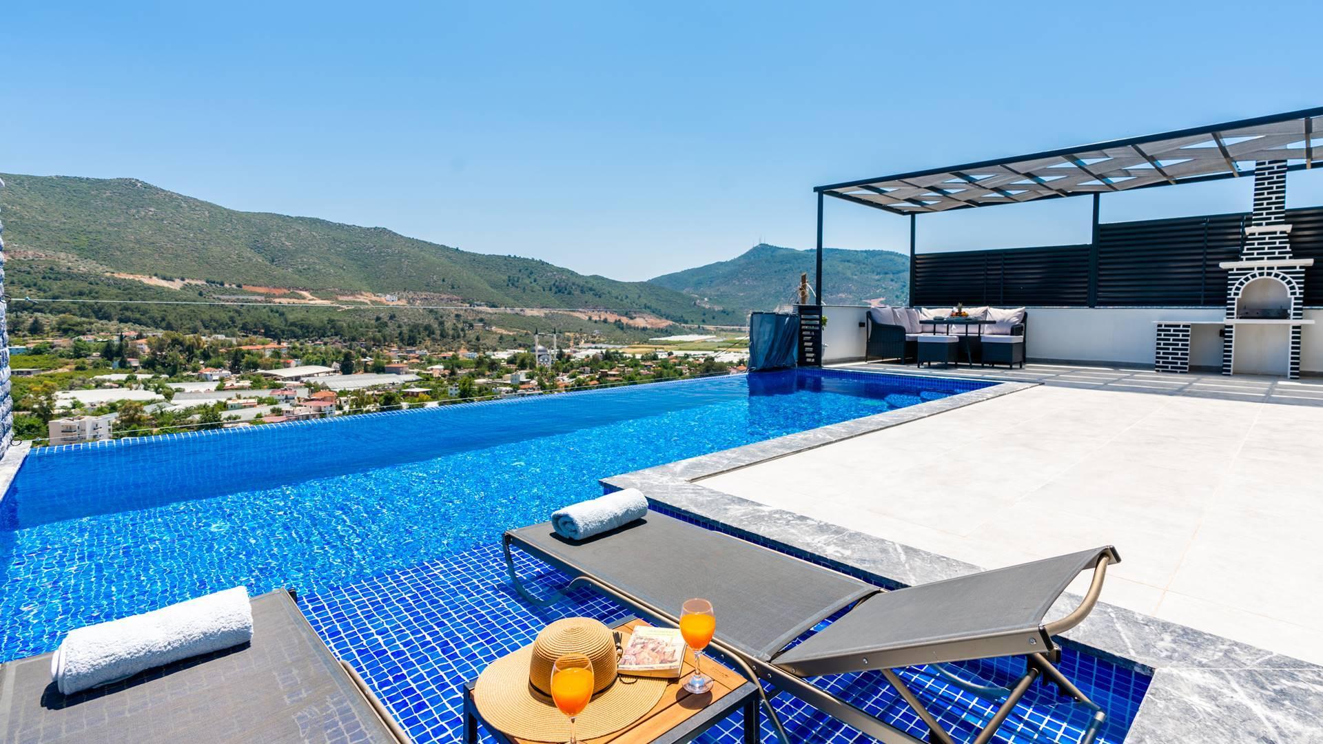 Kalkan Yeşilköy'de Doğa ile İç İçe, Özel Havuzlu, Lüks Kiralık Villa-27521