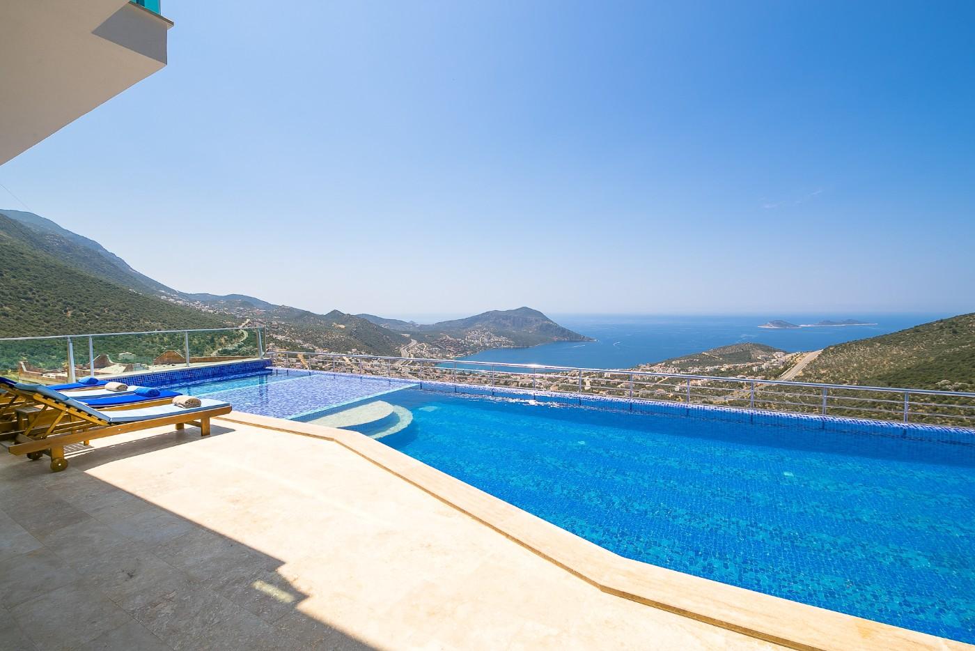 Kaş İslamlar'da Deniz Manzaralı, Özel Isıtmalı Havuzlu, Lüks Villa-22381