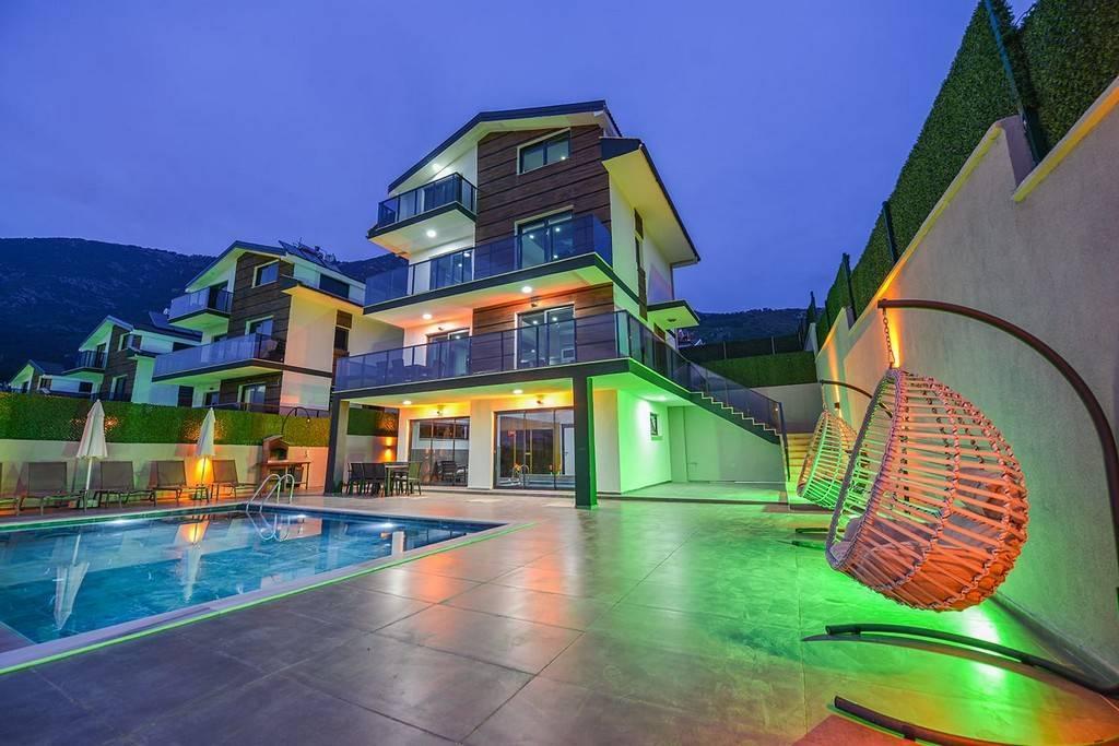 Fethiye Ölüdeniz'de Şık Tasarıma Sahip, Isıtmalı Havuzlu, Modern Villa-24854