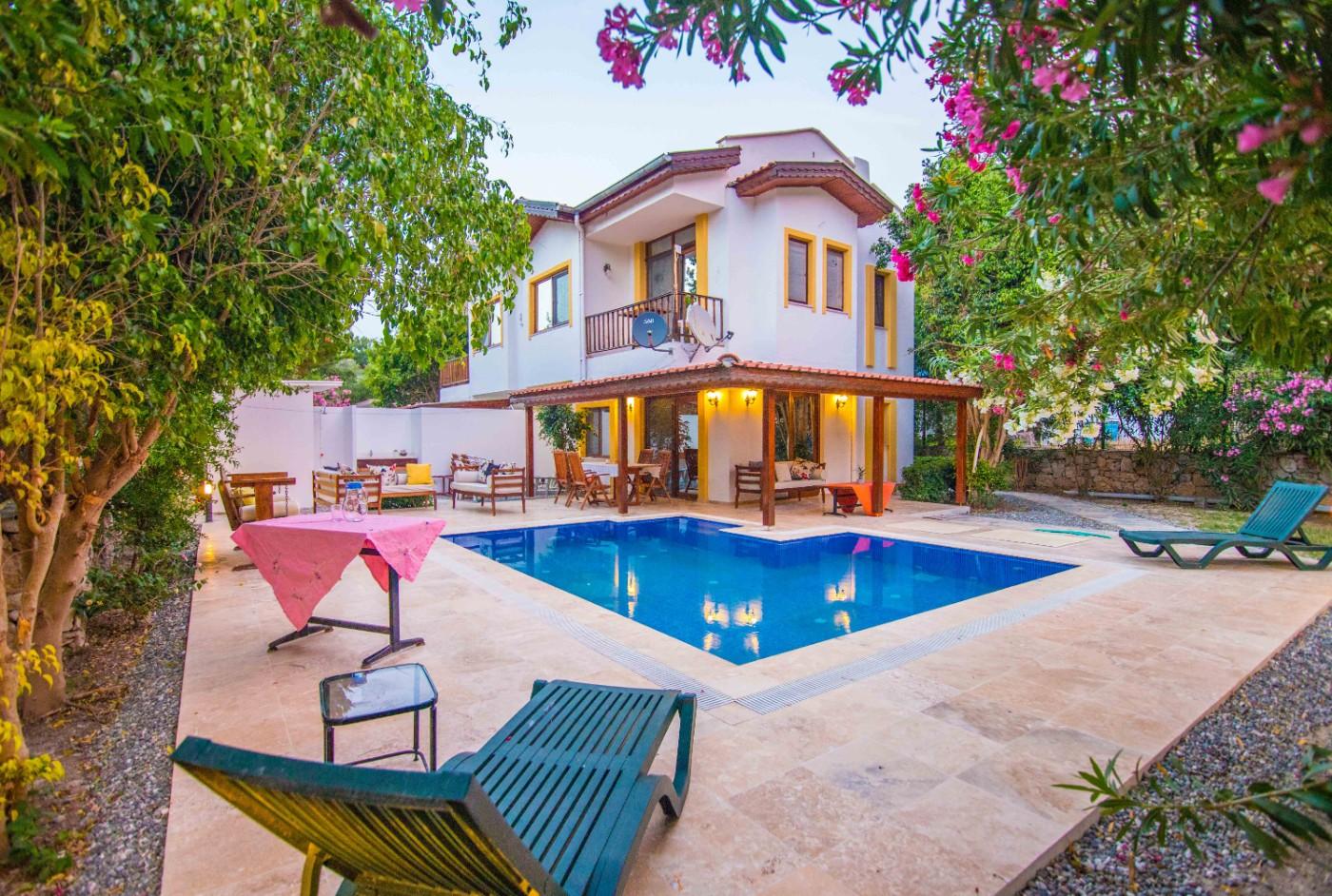 Marmaris Söğüt'te Kalabalık Ailelere Uygun, Özel Havuzlu, Şık Villa-15691