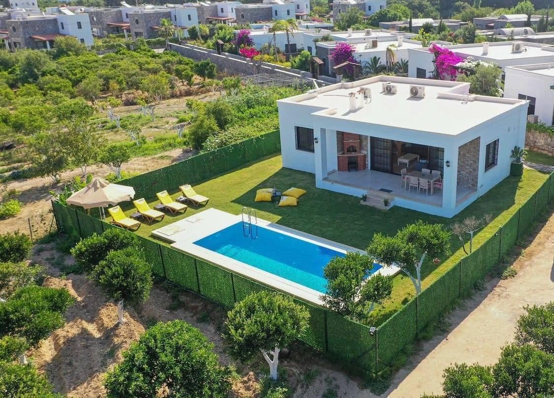 Muğla Bodrum'da Denize Yakın, Geniş Bahçeli, Lüks Kiralık Villa-27489