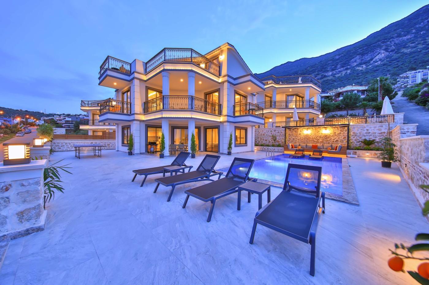 Kaş Kalkan'da Enfes Deniz Manzaralı, Özel Havuzlu, Kiralık Villa-19285