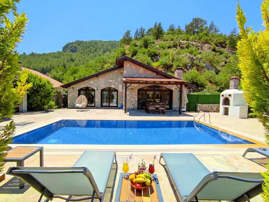 Fethiye Kayaköy'de Doğa İle İç İçe, Özel Havuzlu, Taş Villa