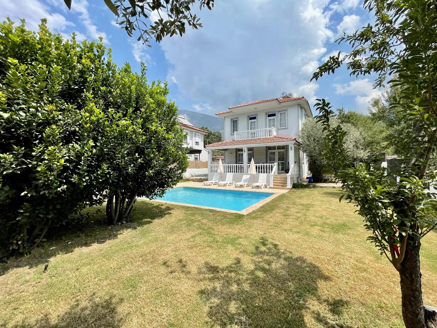 Fethiye Ölüdeniz'de Denize Yakın, Özel Havuzlu, Bahçeli Villa-30626