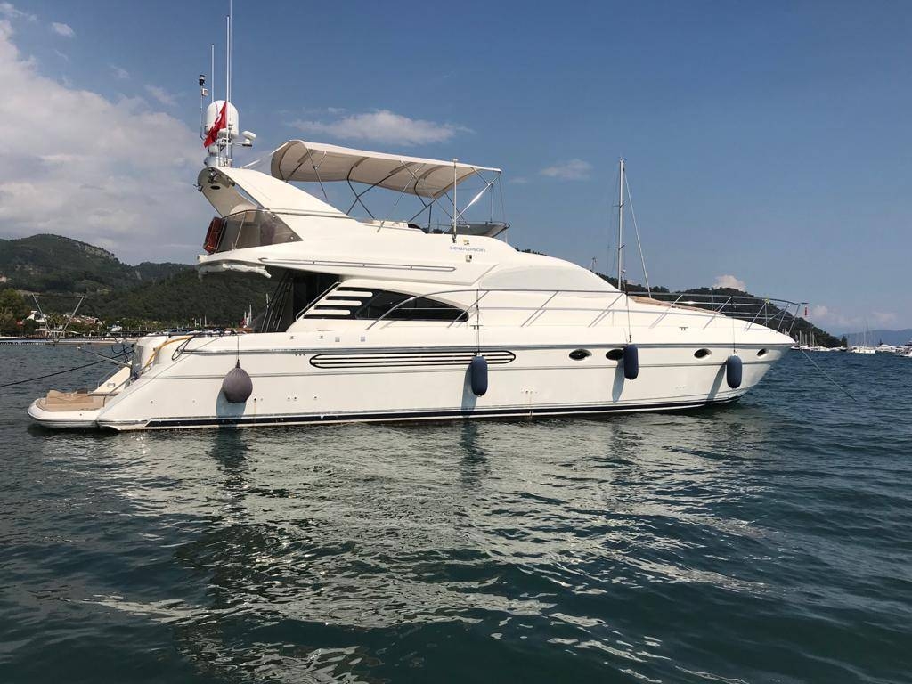 Göcek'in Muhteşem Koylarında, 3 Kabinli, Lüks Motoryat