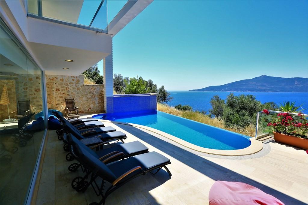Kaş Kalkan'da Denize Yakın, Özel Havuzlu, Görkemli Villa-11725