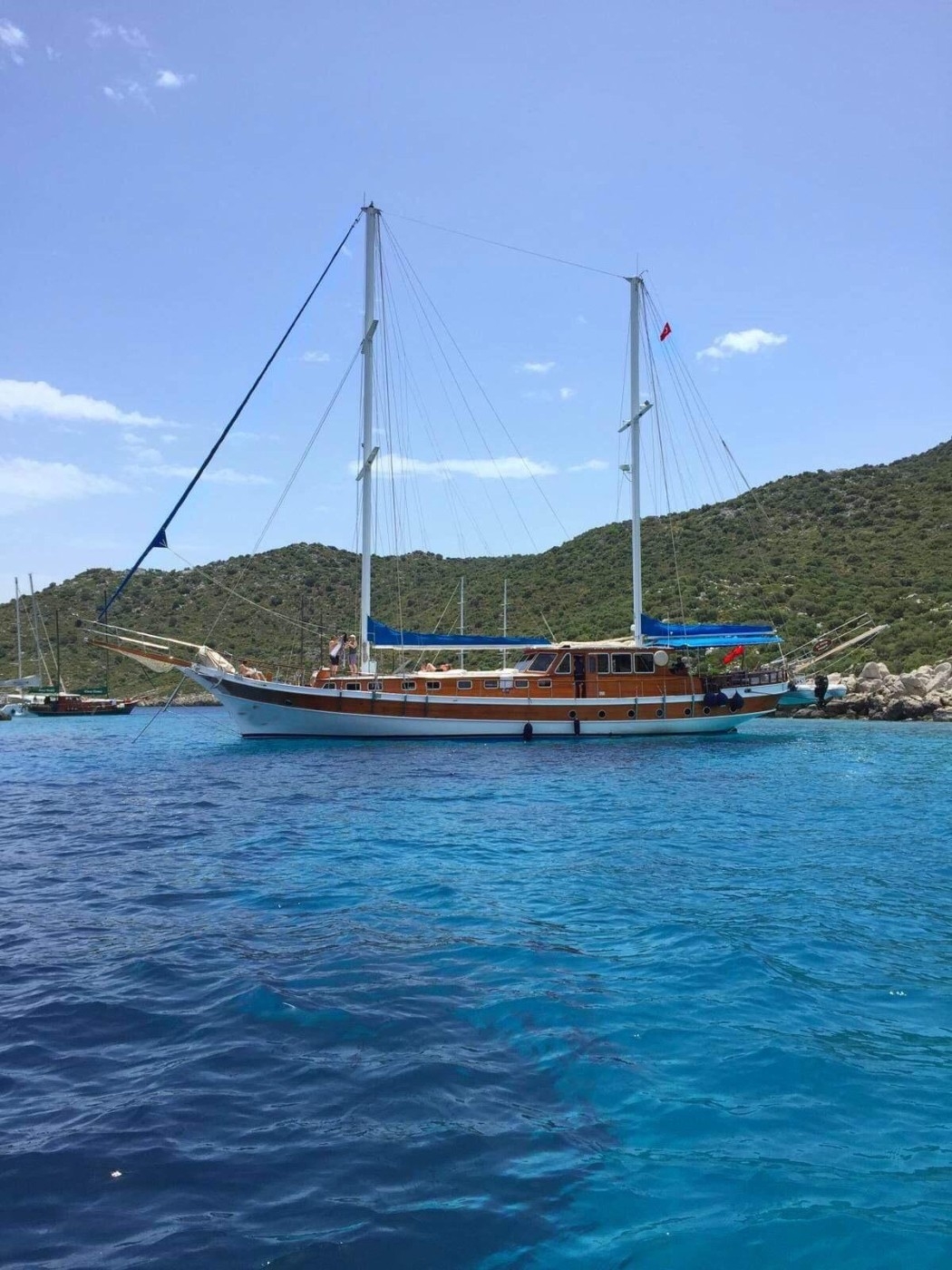 Bodrum'da Göz Alıcı Maviliklerde, Tüm İhtiyacınızı Karşılayacak Gulet