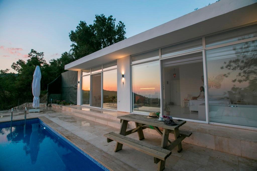 Kaş İslamlar'da Müthiş Doğada, Sonsuzluk Havuzlu, Jakuzili Villa-15214