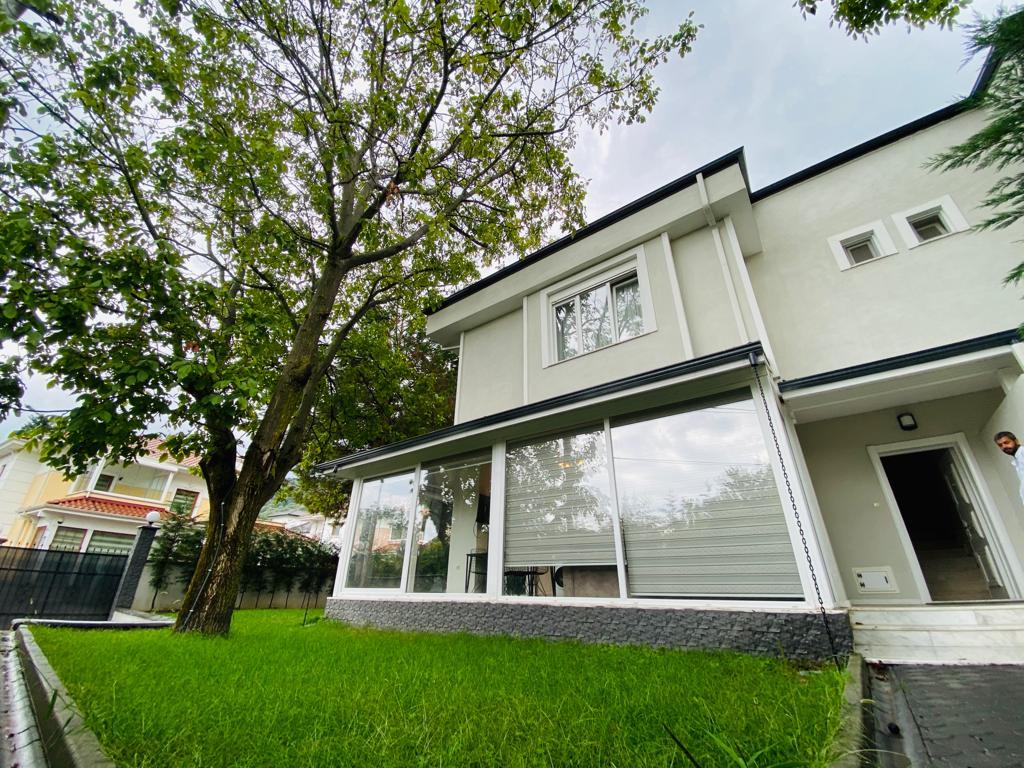 Sapanca Kırkpınar'da Geniş Bahçeli, Doğa İçerisinde, Konforlu Villa-24735