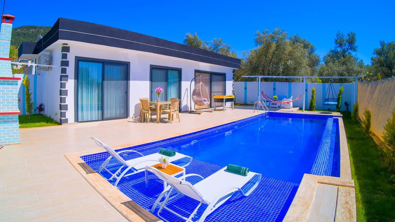 Kaş Üzümlü'de Balayı Çiftlerine Uygun, 2 Kişilik, Kiralık Villa-25382