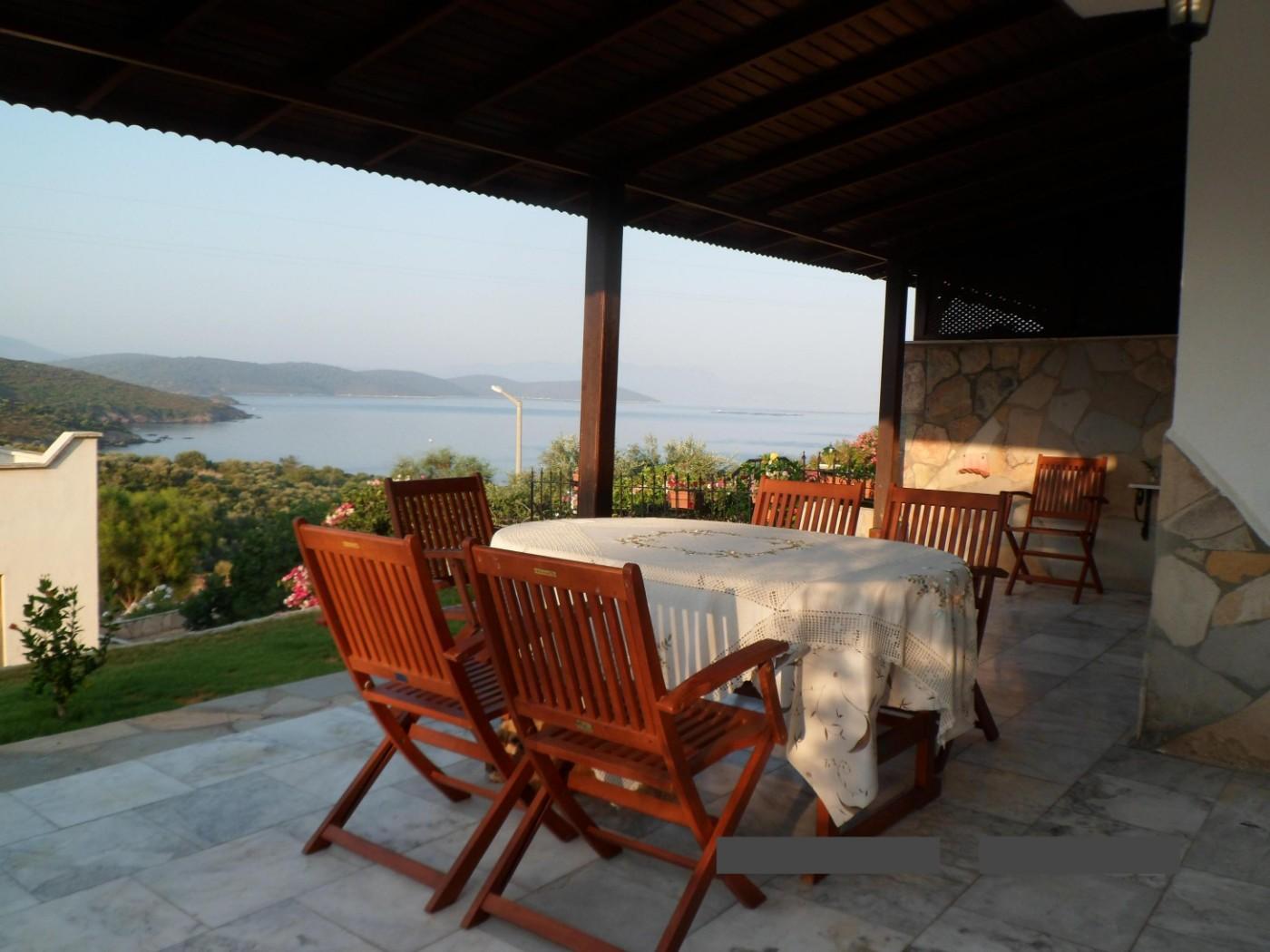 Muğla Milas'ta Özel Plajlı, Deniz Manzaralı, Bahçeli, 4+1 Villa-13276