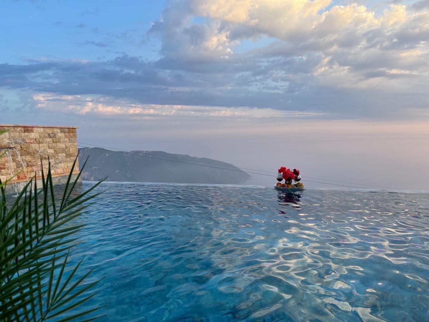 Fethiye'de Muhteşem Cennet Koyu Manzaralı, Özel Havuzlu, Şık Villa-27589