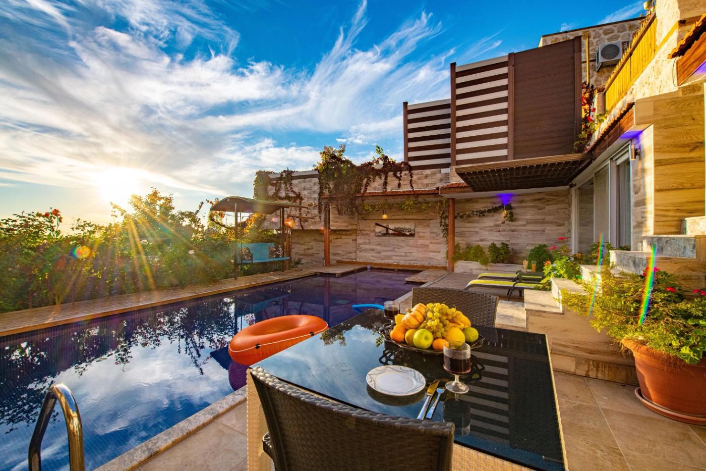 Kaş İslamlar'da Gözlerden Uzak, Özel Havuzlu, 1+1, Balayı Villası-23870