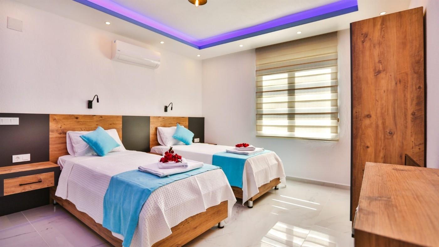 Kaş Sarıbelen'de Muhteşem Doğa İçerisinde, Özel Havuzlu, Şık Villa-20778