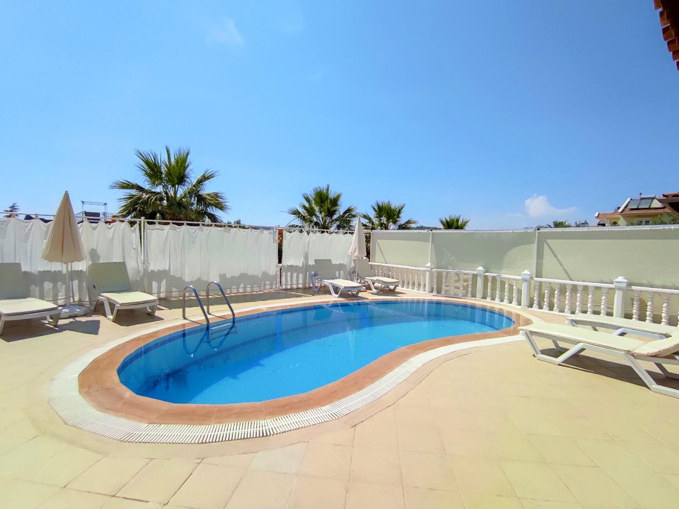 Fethiye'de Ölüdeniz Plajına Yakın, Özel Havuzlu, 3+1 Kiralık Villa-17175