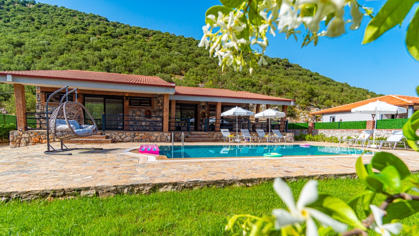 Fethiye Kayaköy'de Eşsiz Doğada, Özel Havuzlu, Kiralık Lüks Villa