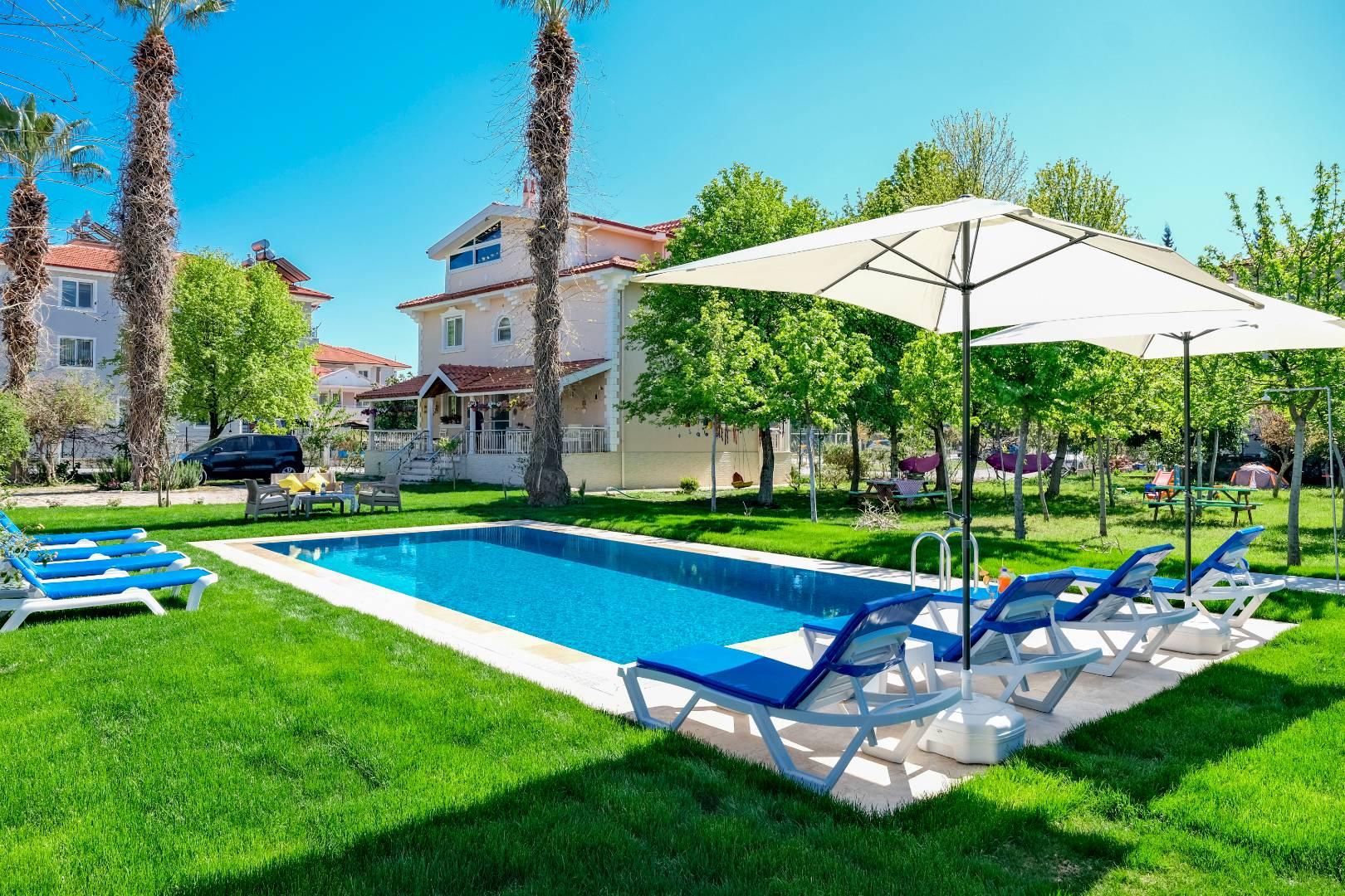 Muğla Ortaca'da Geniş Bahçeli, Özel Havuzlu, Yazlık Villa-31821