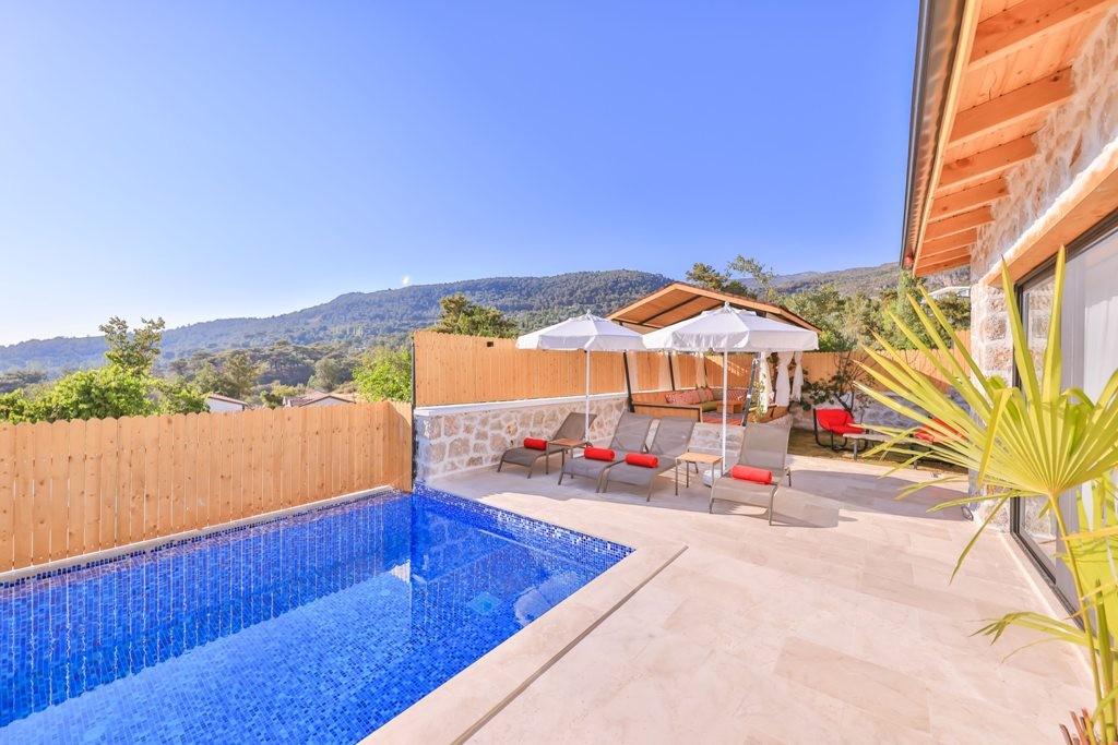 Kalkan İslamlar'da Doğa Manzaralı, Özel Havuzlu, Taş Mimarili Villa-22768