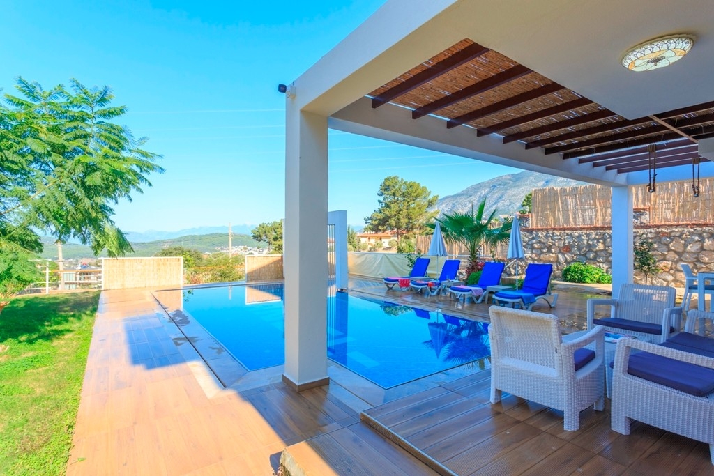 Fethiye Ölüdeniz'de Vadi Manzaralı, Özel Havuzlu, Modern Kiralık Villa