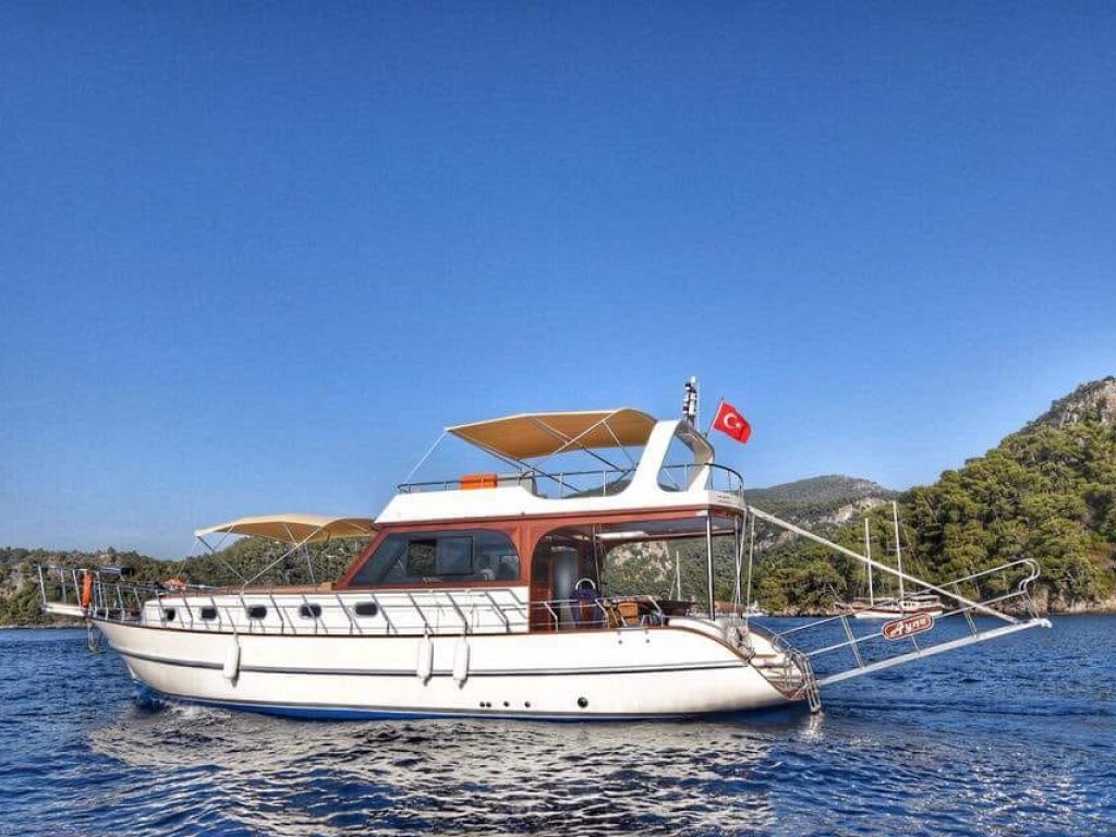 Muğla Fethiye'de 15 Metre Uzunluğunda, 4 Kişilik Gulet