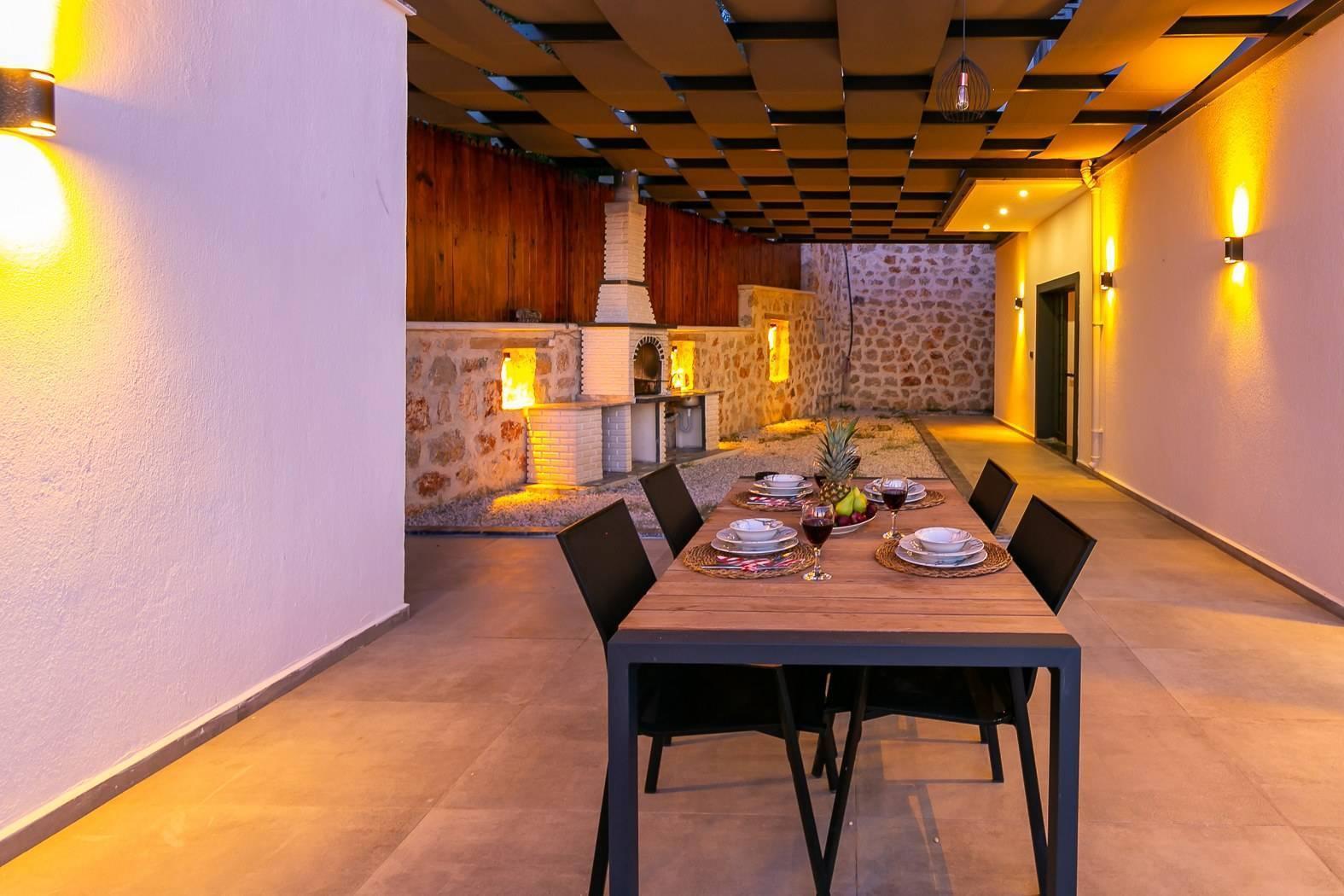 Kalkan Akbel'de Spor Aletli, Kapalı ve Isıtmalı, Özel Havuzlu Villa-40260