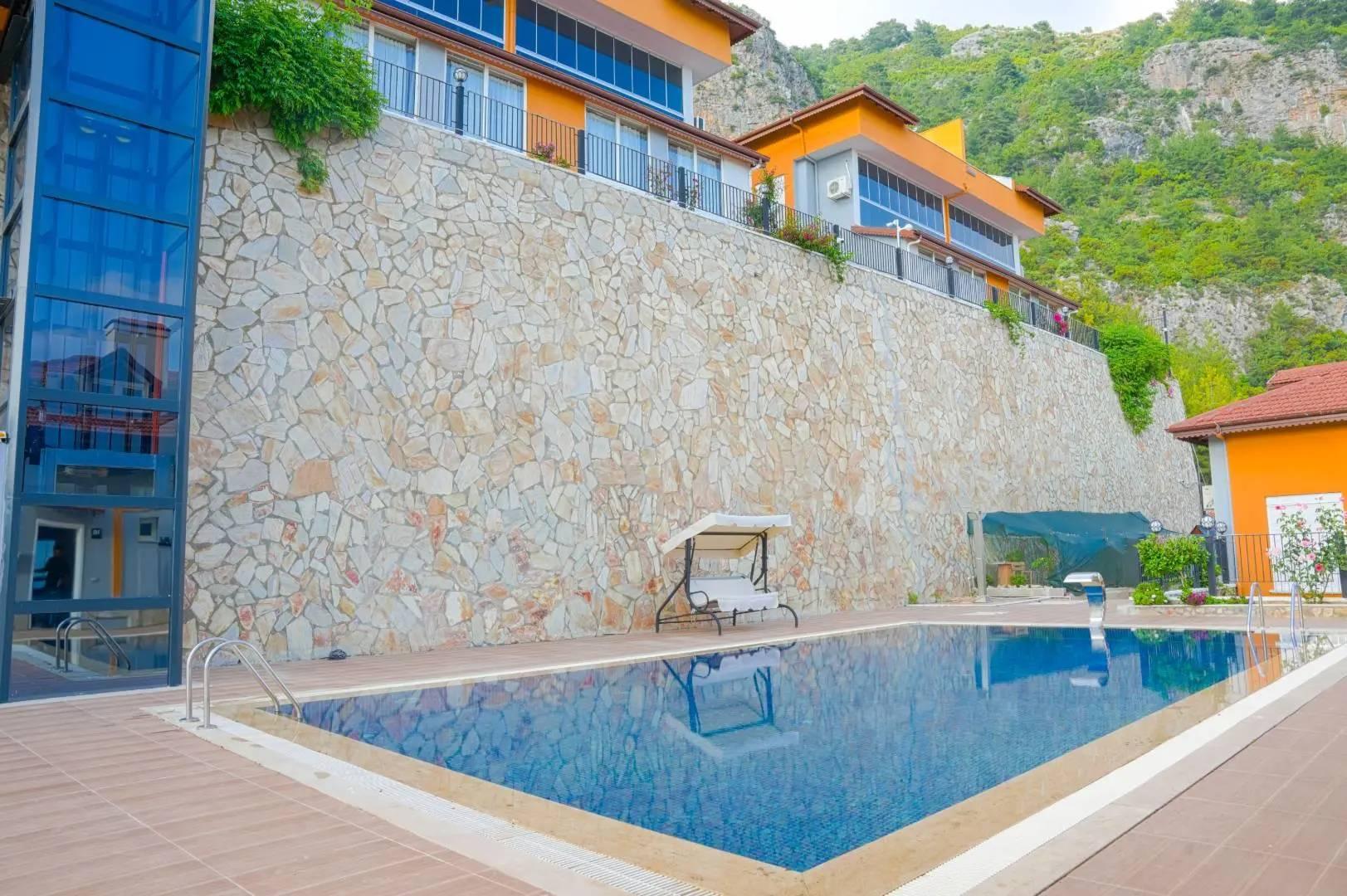 Alanya Bektaş'ta Tesis İçerisinde, Ortak Havuzlu, Konforlu Suite-43407