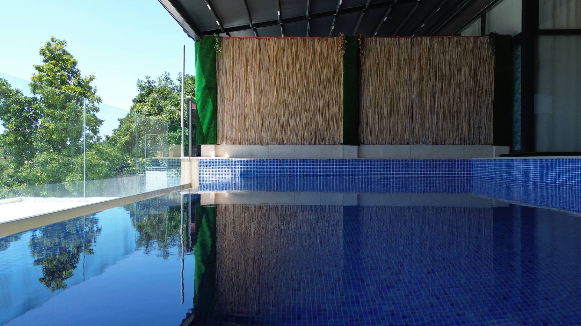 Alanya Büyükhasbahçe'de Merkeze Yakın, Özel Havuzlu, Balayı Villası