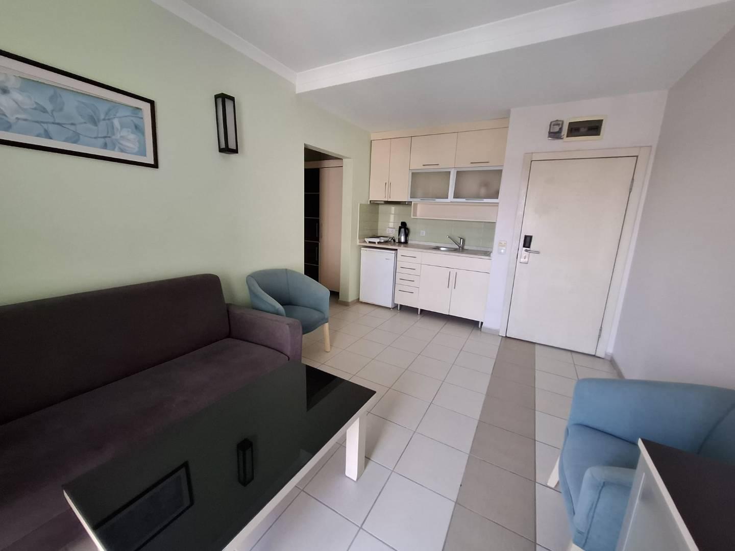Alanya Güllerpınarı'nda Aquaparklı, Ortak Havuzlu, Konforlu Suit-42430