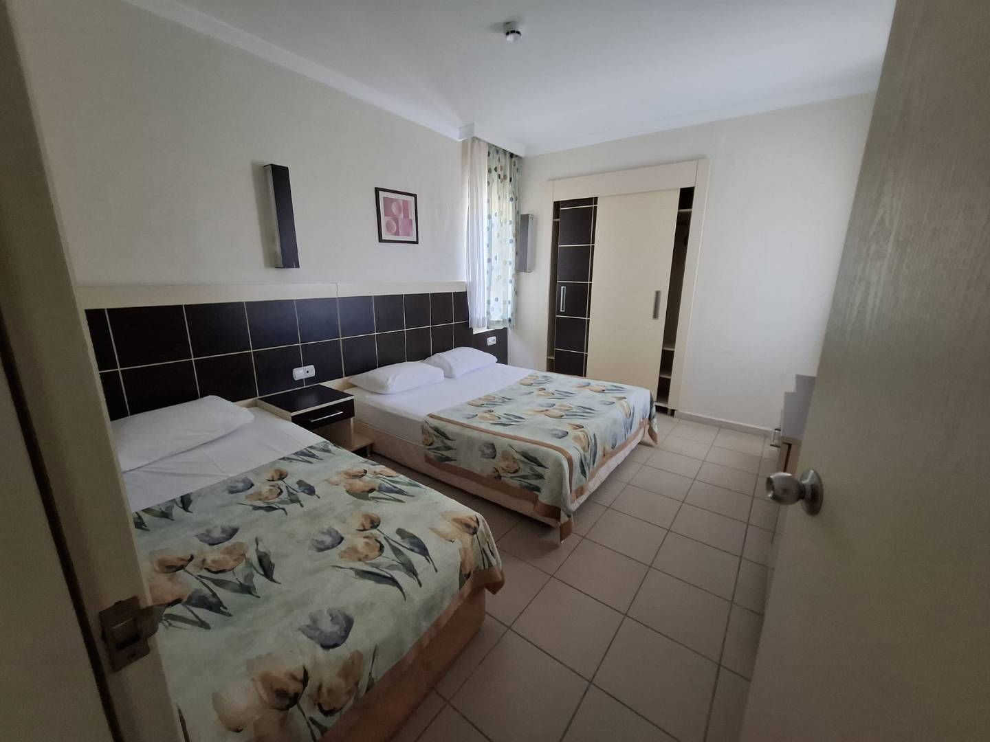 Alanya Güllerpınarı'nda Tesis İçerisinde, Ortak Havuzlu, Kiralık Suit